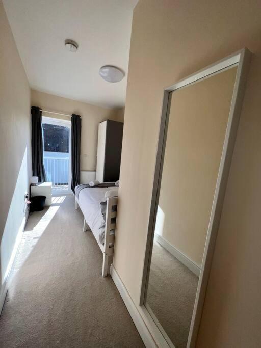 2 Bedroom Apartment With Balcony Oxford Buitenkant foto